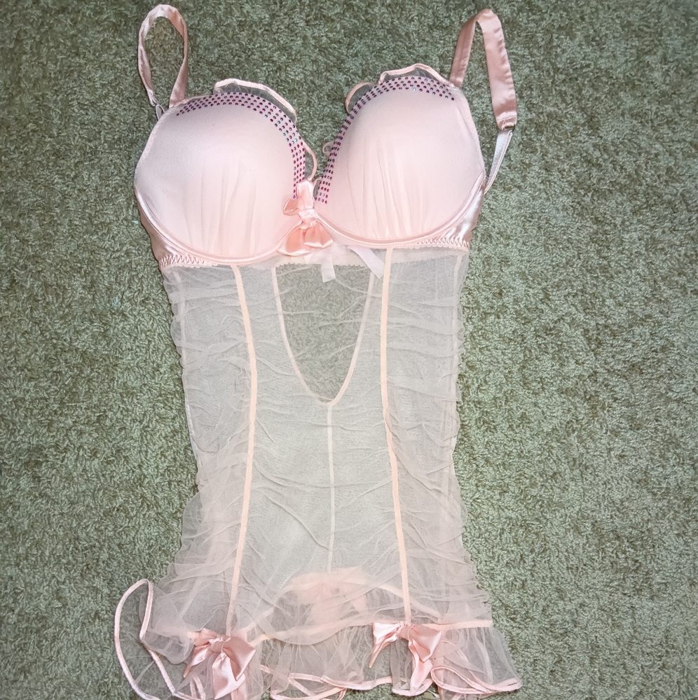 🚨❤️Victoria' Secret Pink Ruched Bling Bow Fitted Lingerie with Garter Size 36D